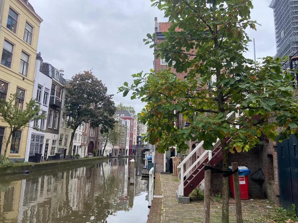 The Oudegracht canal with its distinctive lower wharf level and brick cellar arches, Utrecht