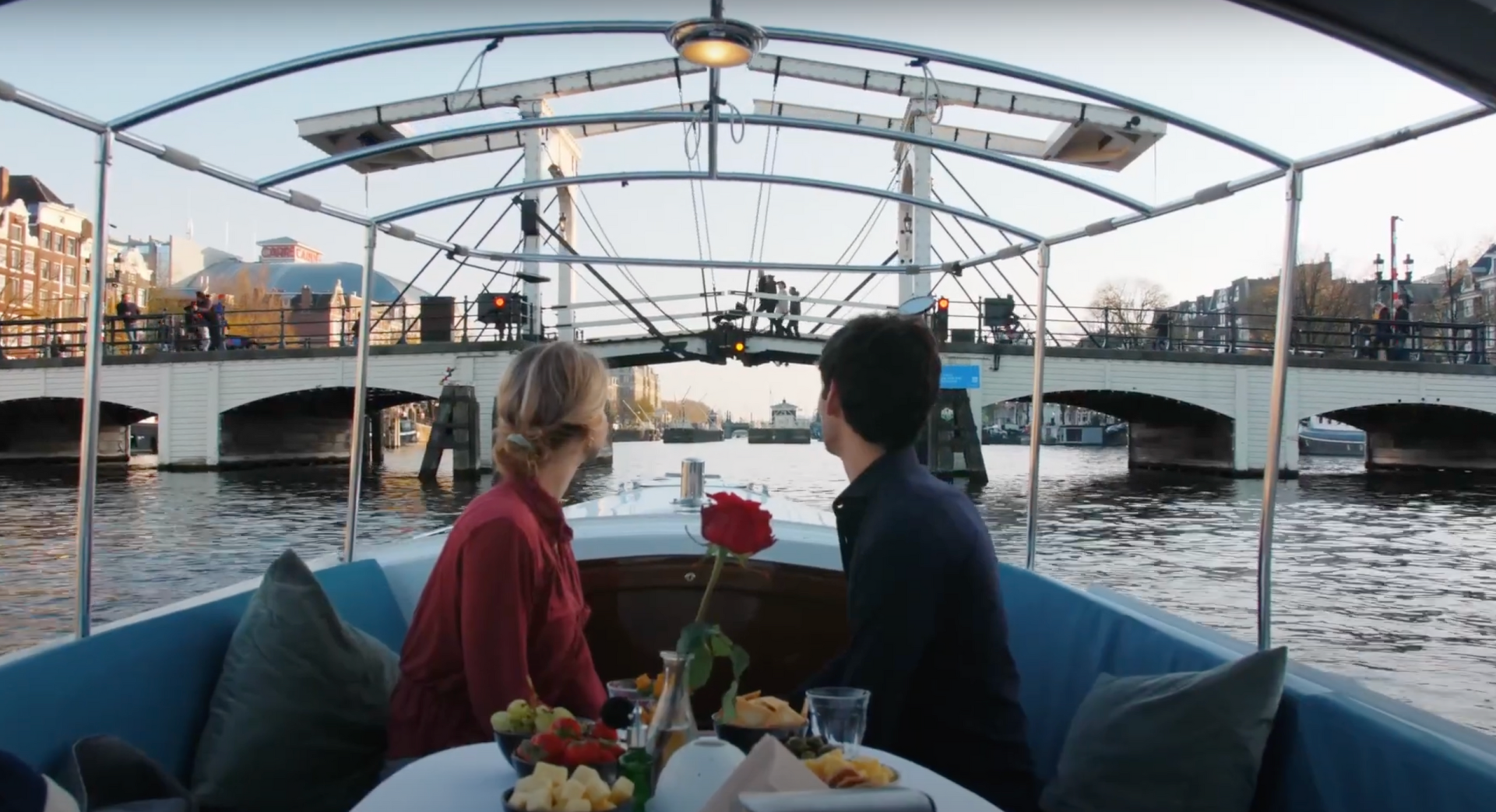 Private luxury dinner cruise in Amsterdam